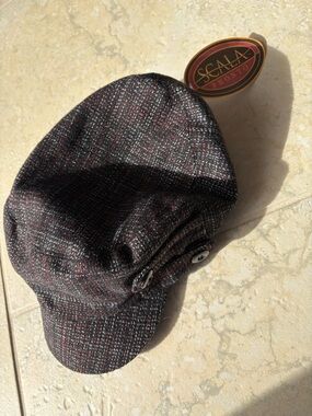 Scala Pronto Tweed Newsboy Cap in Black/Red